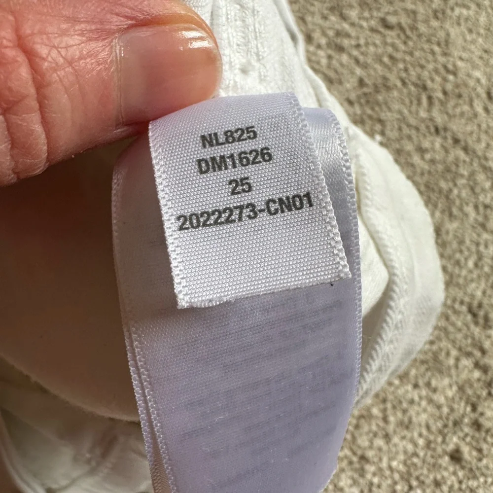 Madewell curvy perfect vintage wide leg crop white denim jeans. Size 25 - Picture 11 of 11